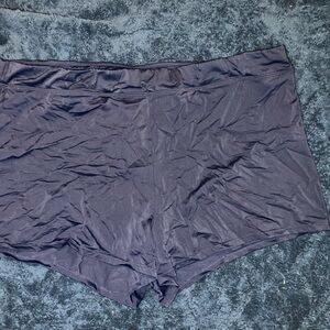 Women’s plus sized swim shorts